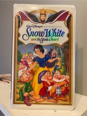 Disney Snow White and the Seven Dwarfs vhs tape